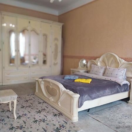 Світло Є! Історичний Центр! Apartman Kijev Kültér fotó