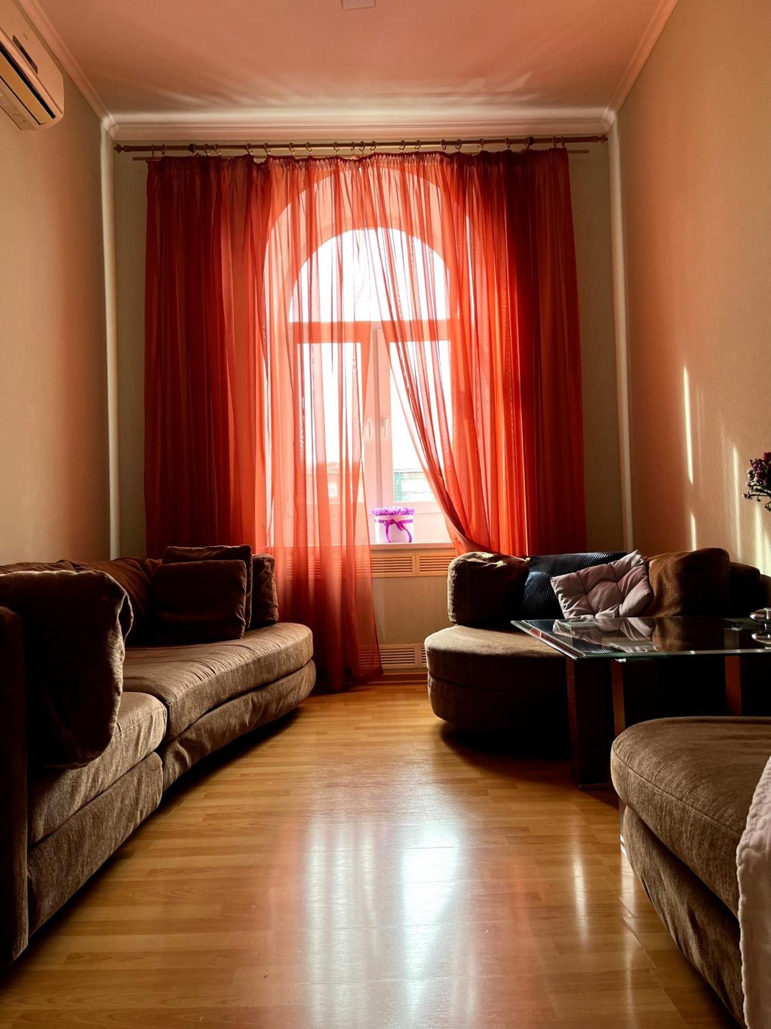 Світло Є! Історичний Центр! Apartman Kijev Kültér fotó